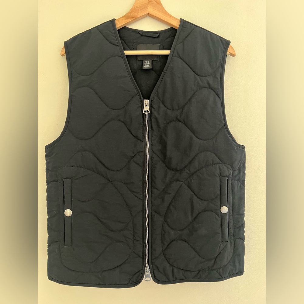 H&M Black Quilted Men's Vest